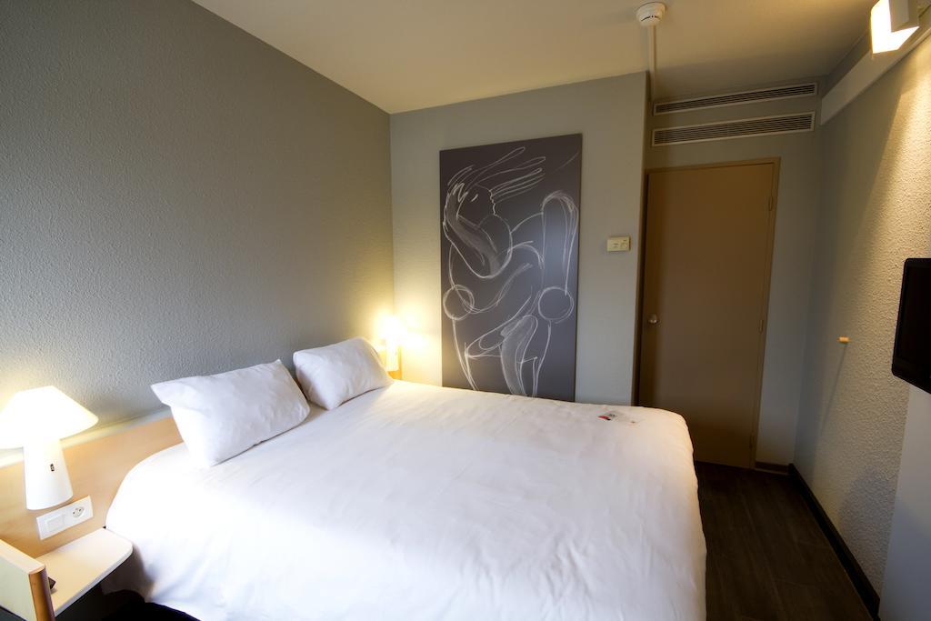Hotel Ibis Bayonne Centre Zimmer foto